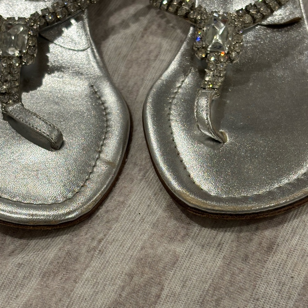 Silver Manolo Blahnik Crystal Embellished T-Strap Sandal With A Kitten Heel - Picture 8 of 10